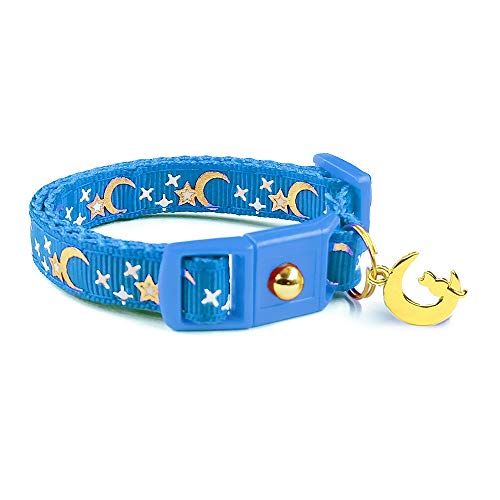 Estrellas de lunas doradas en collar de gato azul